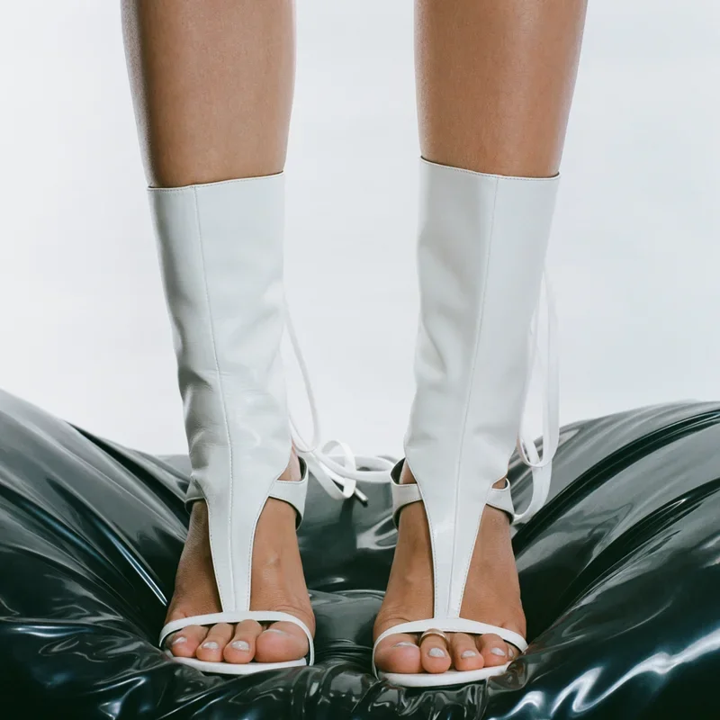 Mette หนัง One Word เข็มขัดรองเท้าแตะเซ็กซี่ Pointed Toe Thin Heel สินค้าใหม่แฟชั่นผู้หญิงรองเท้าโมเดิร์น