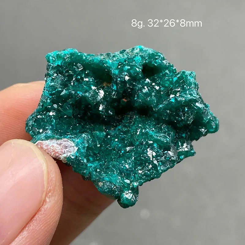 100% Natural Congo Level Dioptase pendant Mineral specimen stones and crystals quartz Collection of gem home decorations