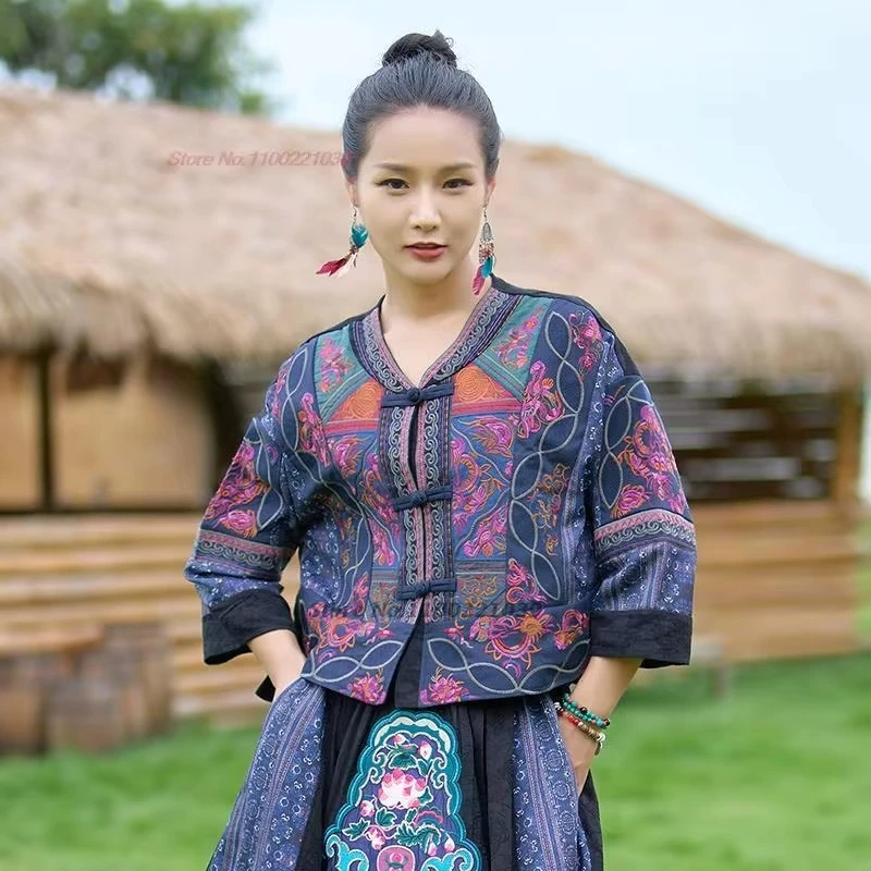 

2024 chinese vintage coat retro tang suit ethnic traditional folk flower embroidery jacquard jacket oriental hanfu coat cardigan