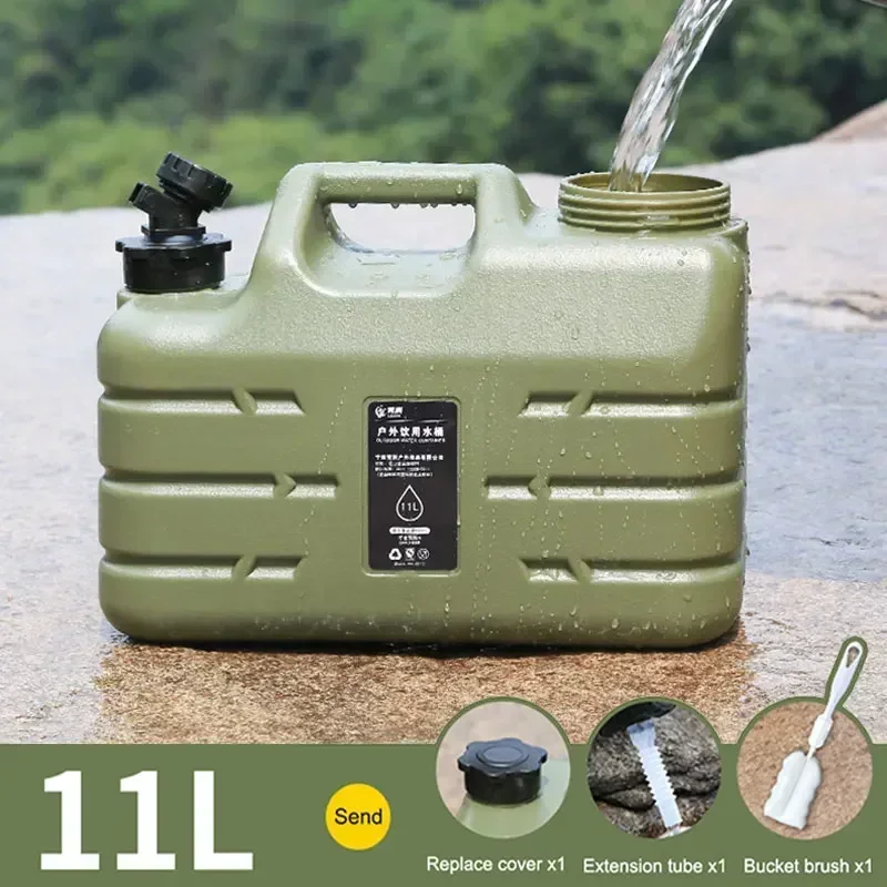 

Large Capacity Outdoor Water Bucket, Portable Driving Water Bucket, Portable Tank Container with Faucet for Camping, 11L