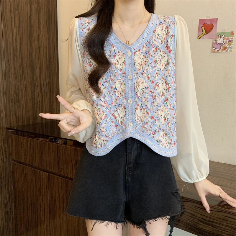 Ditsy Floral Crochet Top Long Sleeve V-Neck Button Front Blouse Cardigan Top Women Spring Summer Fairycore Cottagecore Outfit