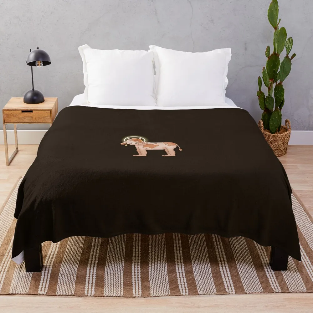 

Golden cow Throw Blanket Travel blankets and throws Flannels Luxury Throw Blankets