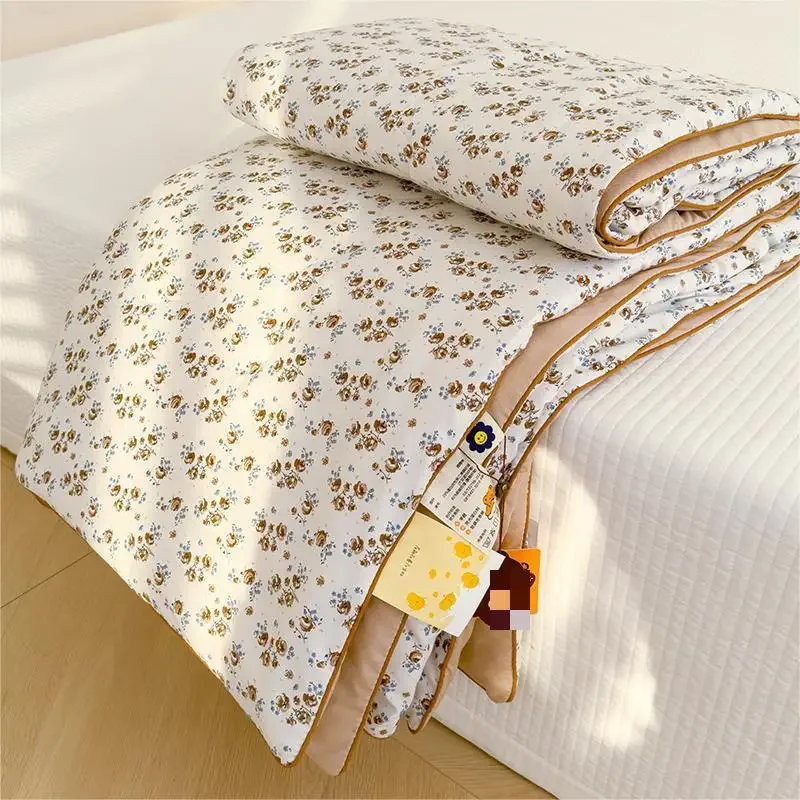 

1pc Quilt Cartoon Style Duvet Skin-friendly Bedspread Summer Thin Quilt Single/Queen Size Duvets 여름이불 (No Pillowcase)