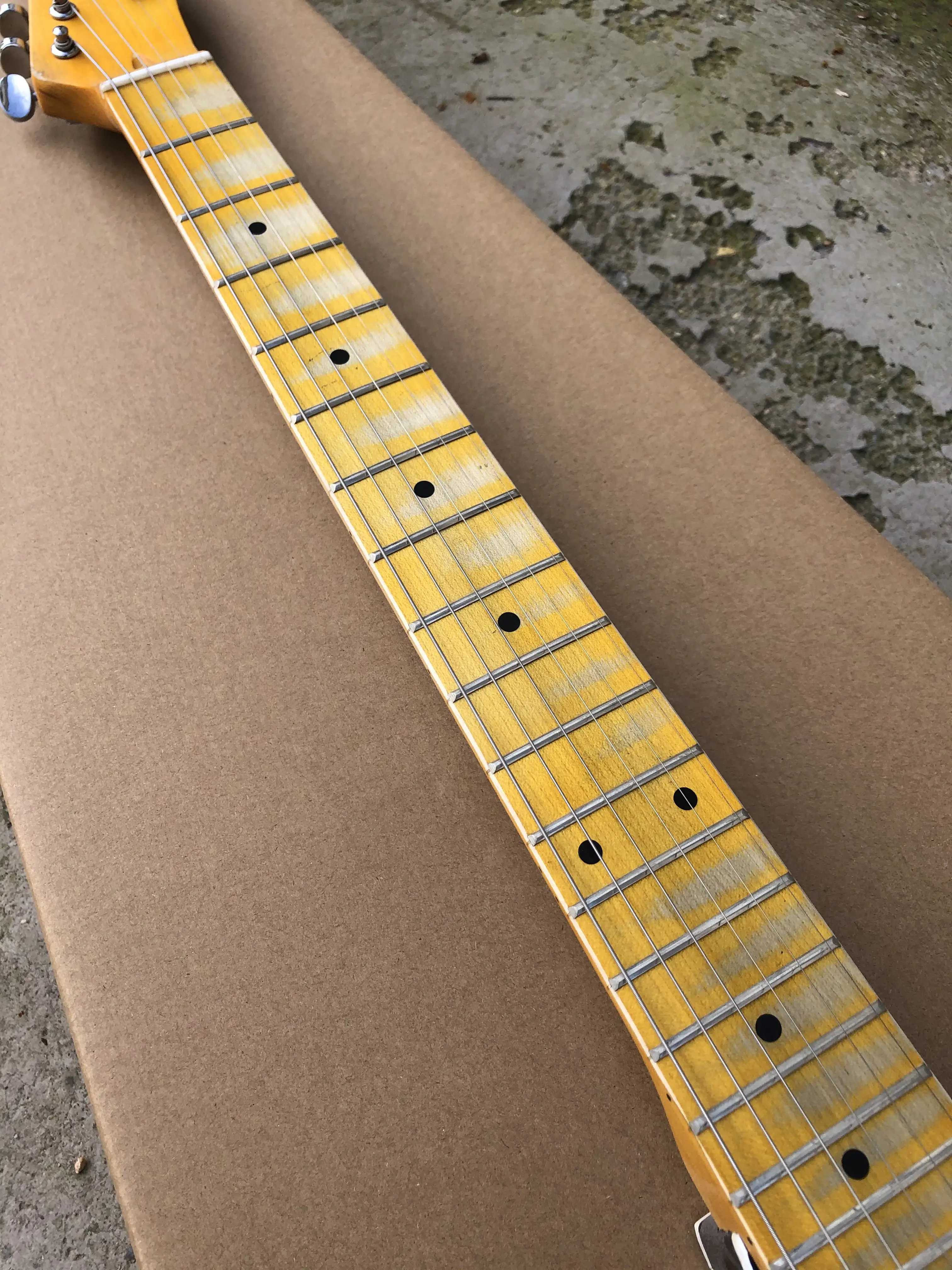 relic guitar electric high quality Vintage Sunburst Color telecaster style Maple Fingerboard 6 Strings Guitarra