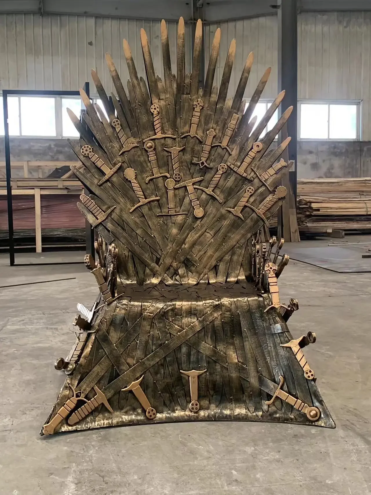 Custom Vintage Metal Iron Gaming of Thrones Iron Thrones Chair Action Figure Indoor Outdoor Decoration