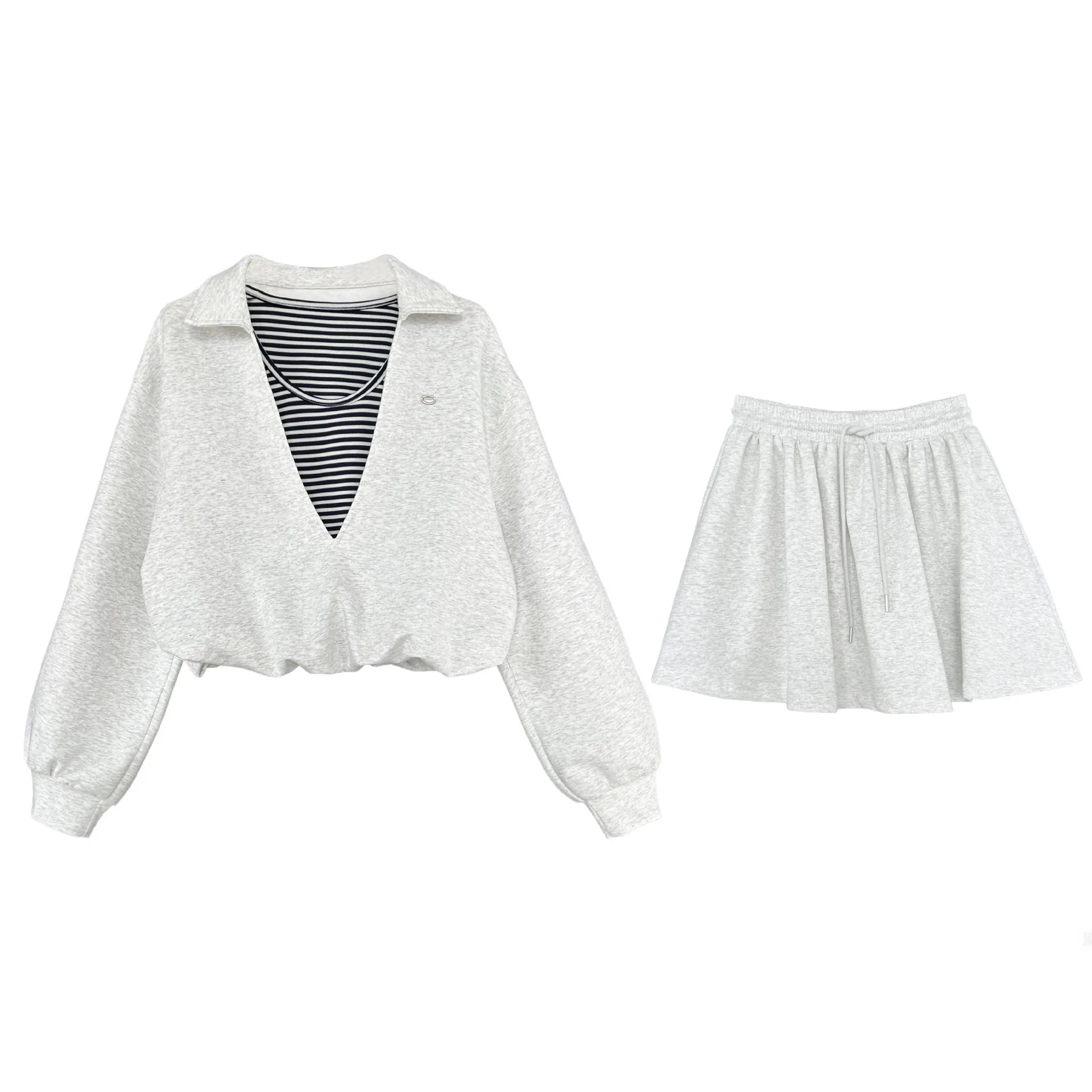 Set casual per la riduzione dell'età in stile coreano per il nuovo articolo primaverile da donna, finta felpa con cappuccio in due pezzi + mezza gonna elastica set in due pezzi, 2884