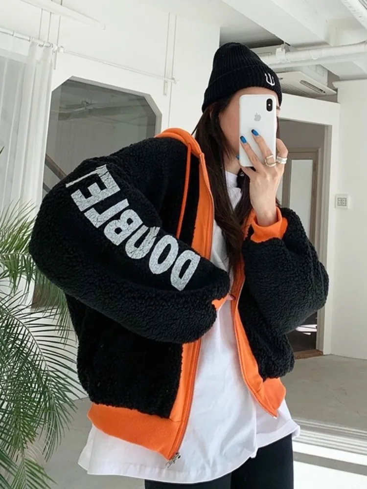 Chaqueta de algodón con capucha de piel de cordero para mujer, holgada, cálida, con estampado de letras, para otoño e invierno, estilo casual, suavidad media, online.