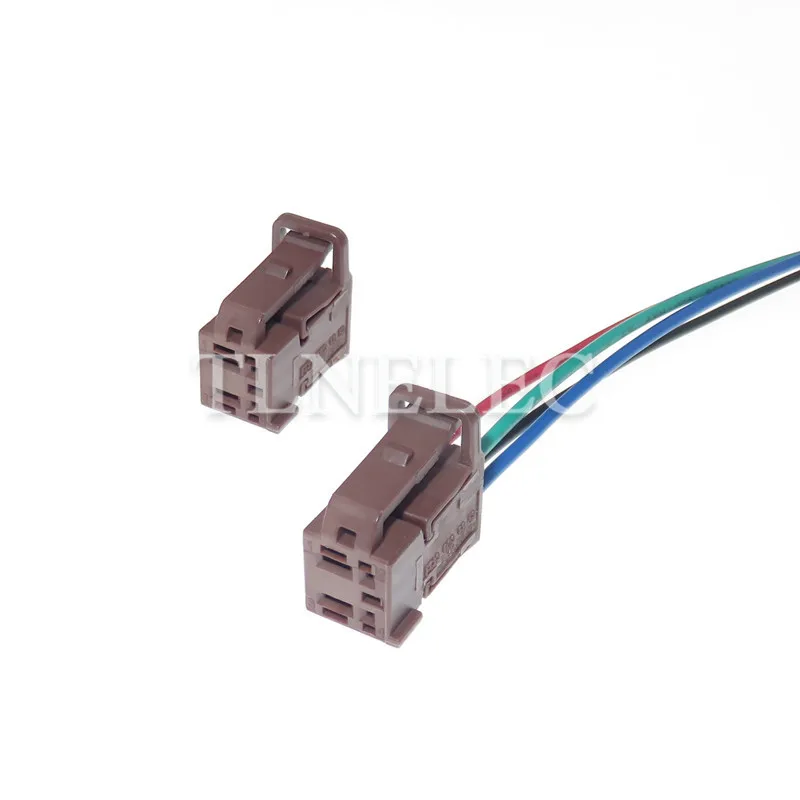 

4 Pin Way Car Composite Connector With Wires Automotive Unseales Plastic Housing Socket 30236652 30235952 15076310 6901830-04