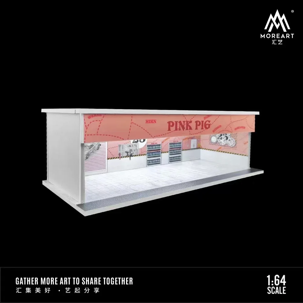 MoreArt-Iluminación LED Diorama para garaje, modelo de alimentación USB, estación de coche, versión de cerdo rosa, 1:64