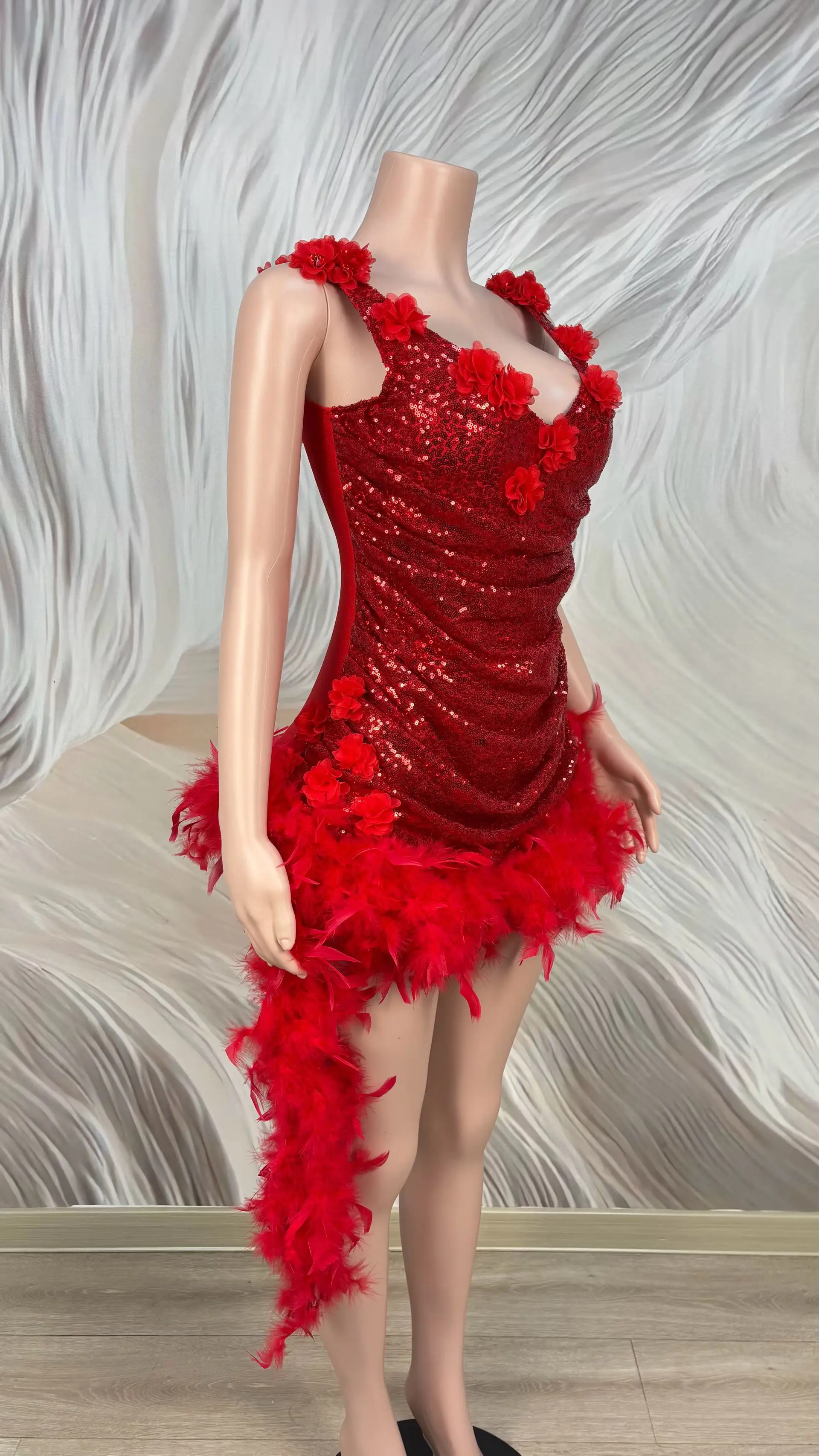 

Hongxing Fashion Women's V-neck Dress Red Sequined Feather Skirt Bar Stage Performance Costume Evening Luxury Dress Prom Gowns