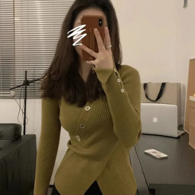 

Versatile V-neck Irregular Knitted Cardigan for Women in Autumn and Winter with a Base Sweater Jacket and Slim Fit for Women