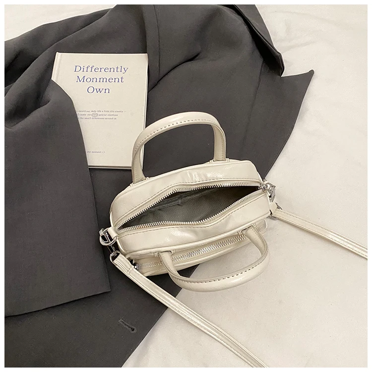 2025 جديد عصري متعدد الاستخدامات حقائب يد نسائية صغيرة فاخرة الإناث ركاب حقائب كتف مفردة لطيف Crossbody محفظة الكتف