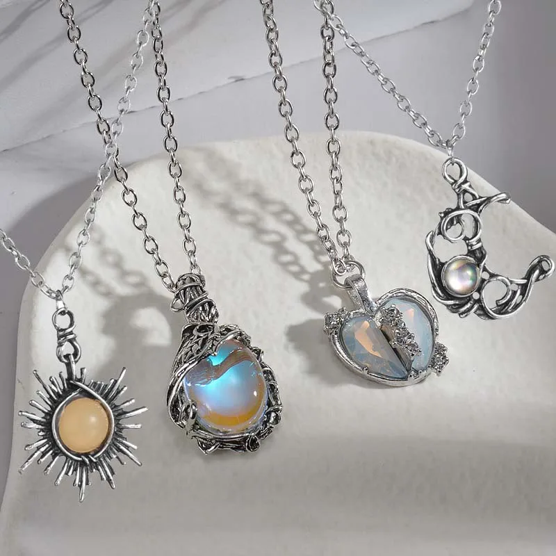 Vintage Silber Farbe Mondstein Herz Anhänger Halskette für Frauen Punk Hip Hop Unregelmäßige Opal Schlüsselbein Kette Halskette Schmuck