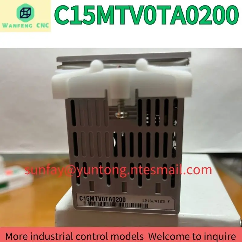 Controlador de temperatura C15MTV0TA0200, novo, transporte rápido