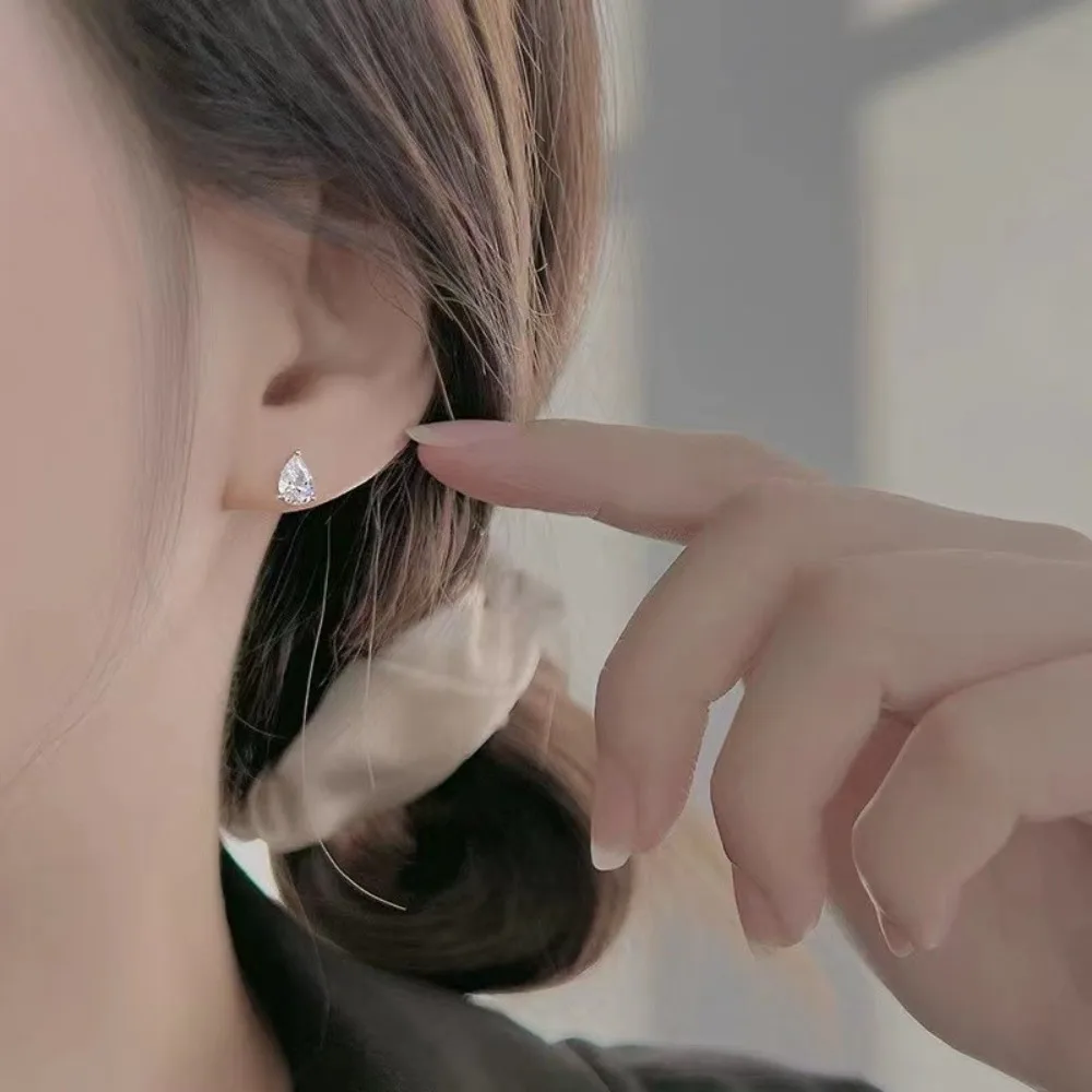 Classic Fashion Water Drop Crystal Little Stud Earrings for Women Luxury Temperament Korea Earring Simple Bride Party Jewelry