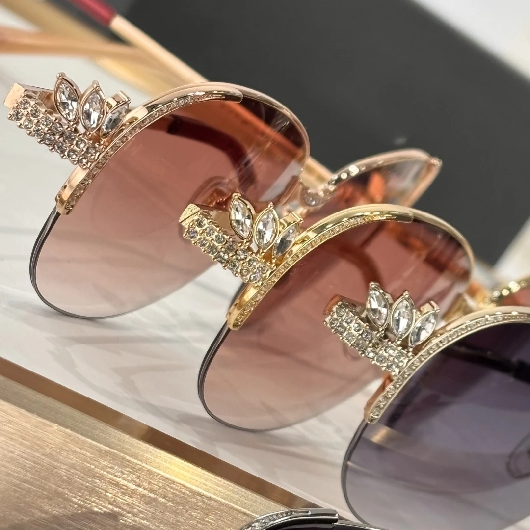 نظارات شمسية بيضاوية فاخرة للنساء 2025 أحجار كريمة غير رسمية oculos sol feminino SCHG66S نظارات شمسية أنيقة للسيدات