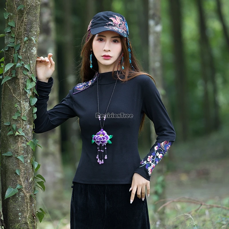 

2025 chinese ethnic style t-shirt women autumn slimming long-sleeved base layer pure cotton embroidered flower daily blouse t001