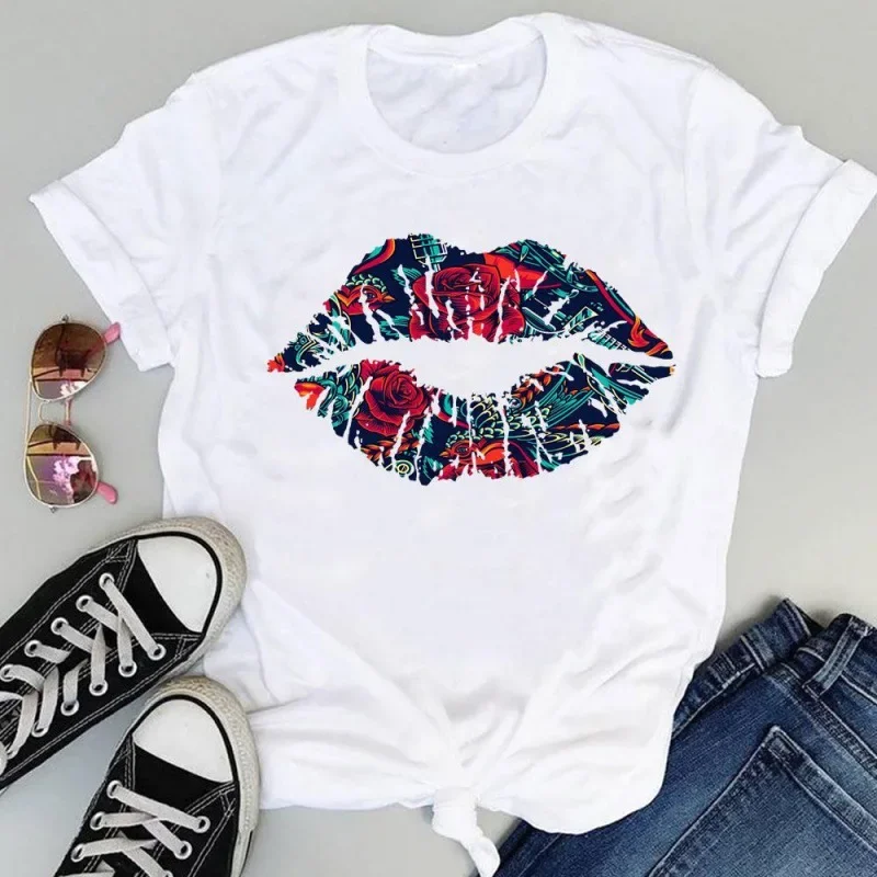 New Lips Love Cute Cartoon Base Shirt Simple Short Sleeve Women's T-shirt Tops  Aesthetic Clothes  Graphic T Shirts  Harajuku