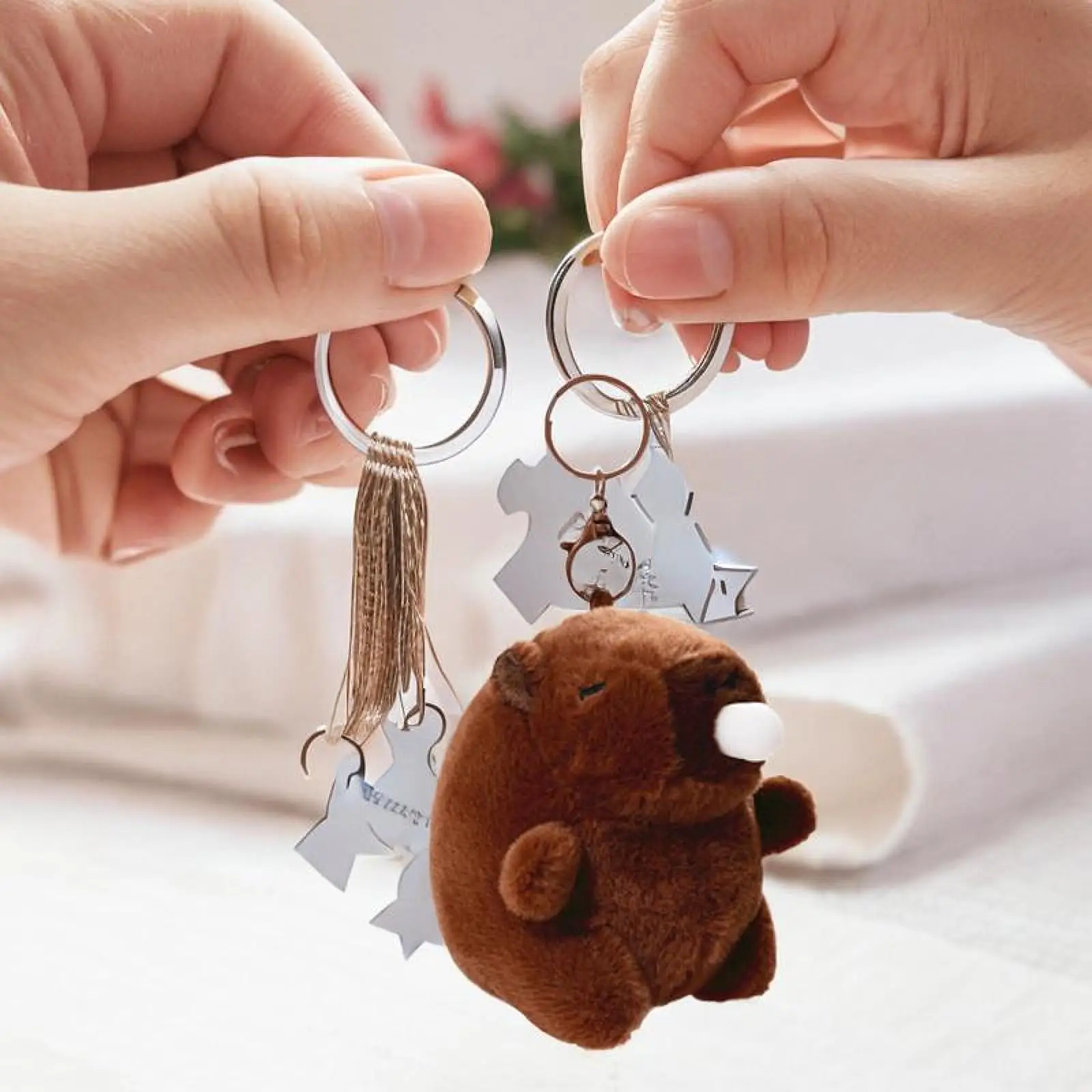 Portachiavi per auto con ciondolo portachiavi in peluche Capibara per ragazze, ragazzi, bambini, famiglia