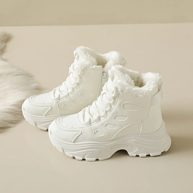 Vintage Warm Velvet High Top Casual Shoes for Women 2025 Winter Fashion Versatile Plush Comfortable Non Slip Chunky Cotton Shoes