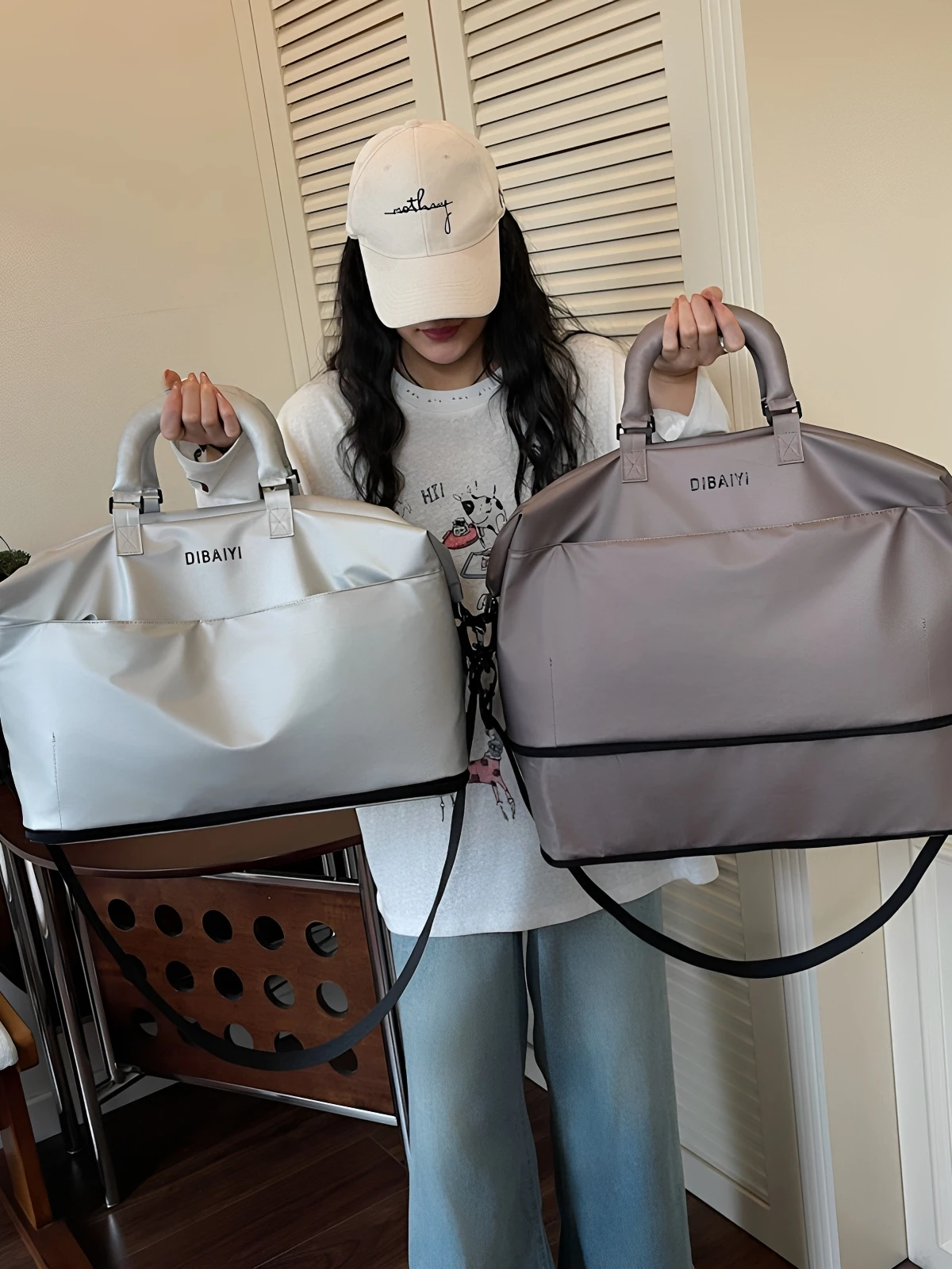 large-capacity-short-trip-handheld-luggage-bag-women's-fashion-travel-bag-lightweight-maternity-bag-waterproof-fitness-bag