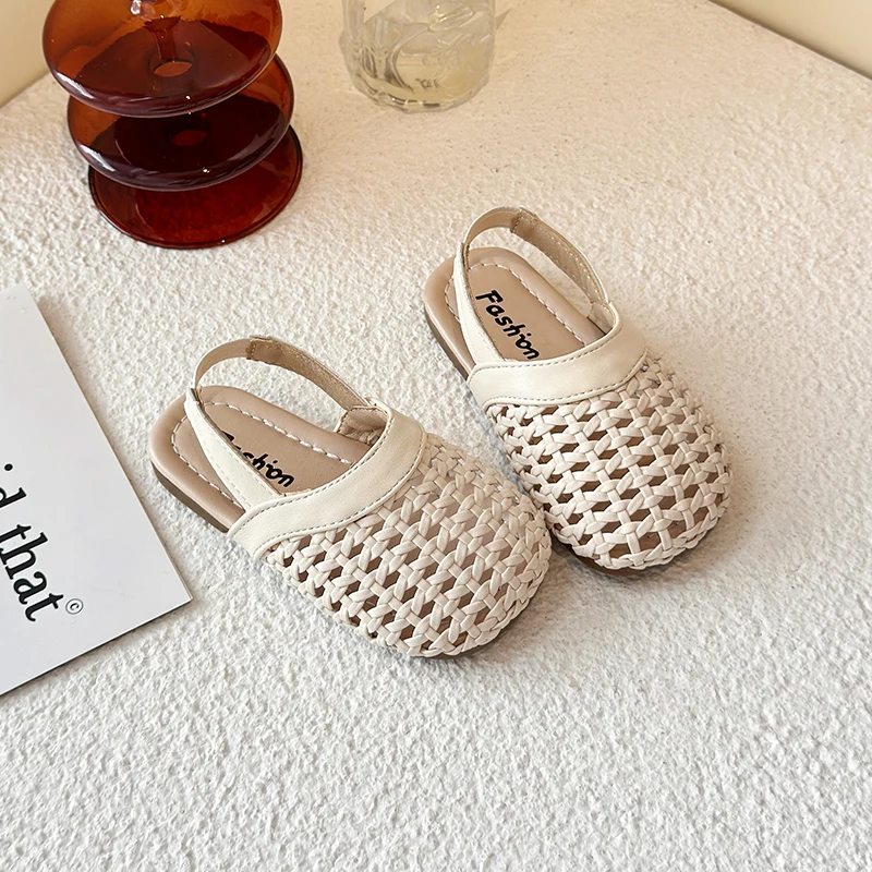 Children's Toes Capped Sandals Girl's Knitted Hollow Princess Shoes Summer New Anti Kick Soft Sole Slippers Casual Walking Shoes