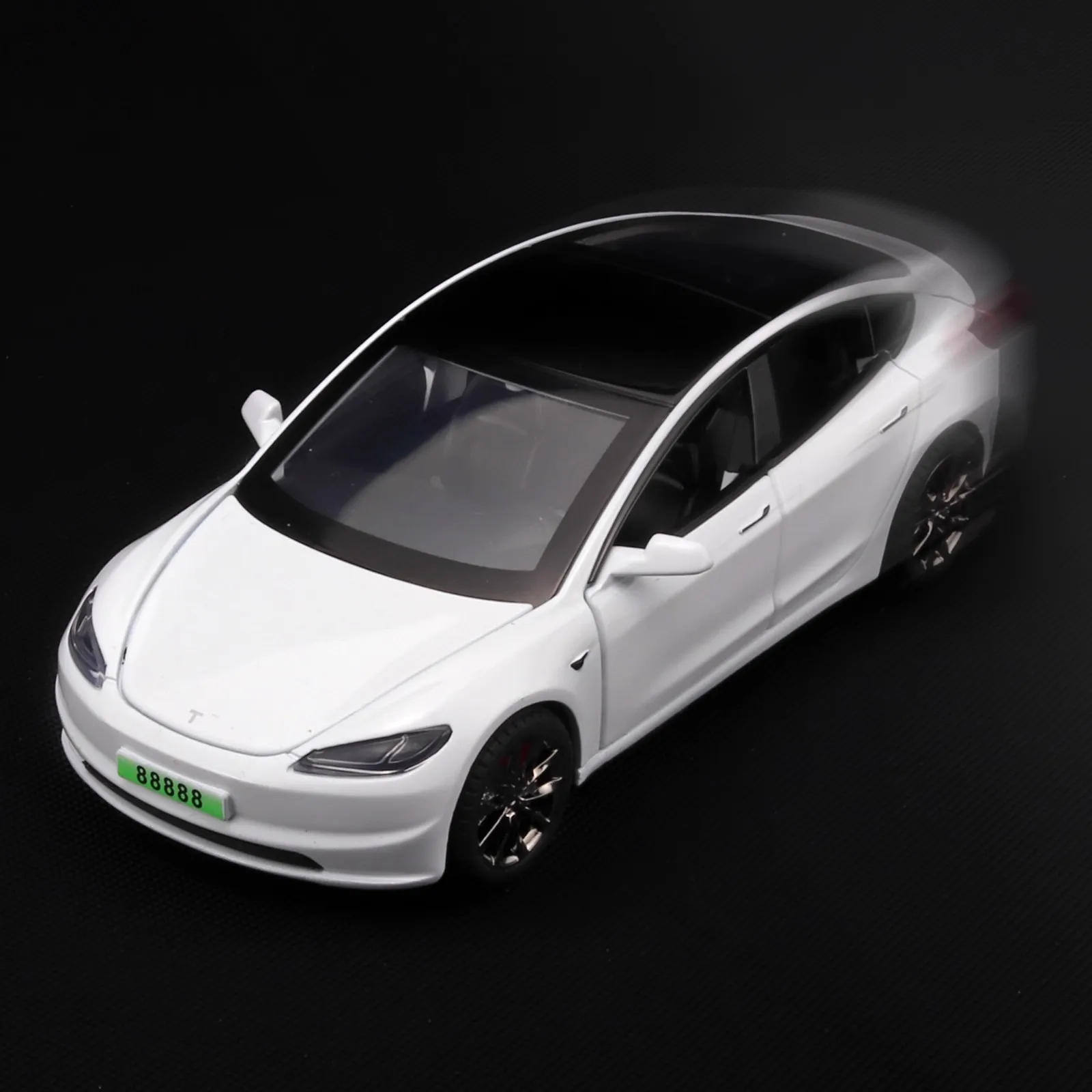 

1:32 Model 3 Alloy Model Car Toy Diecasts Metal Casting Sound and Light Simulation Car Toy For Children Vehicle