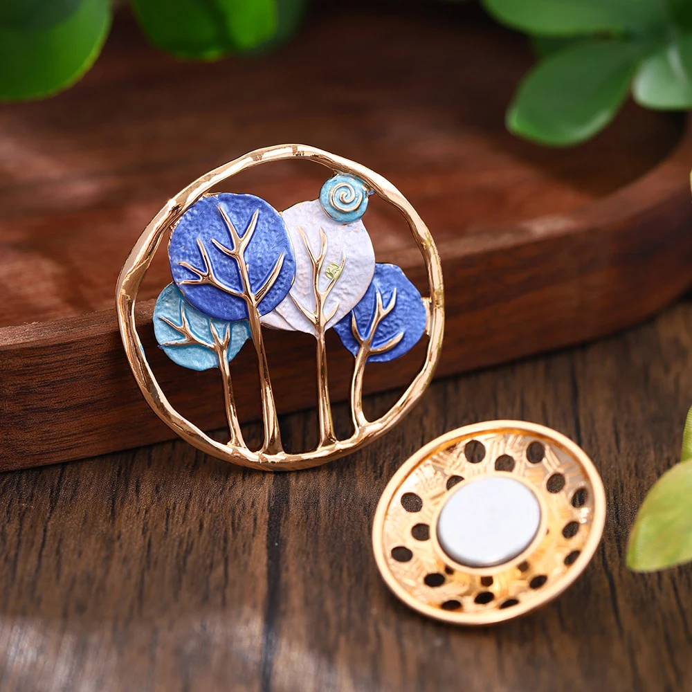 Fashion Drip Oil Leaf Magnetic Buckle Brooches for Women Accessories New Trendy Gold Color Brooch Party Prom Jewelry Gift