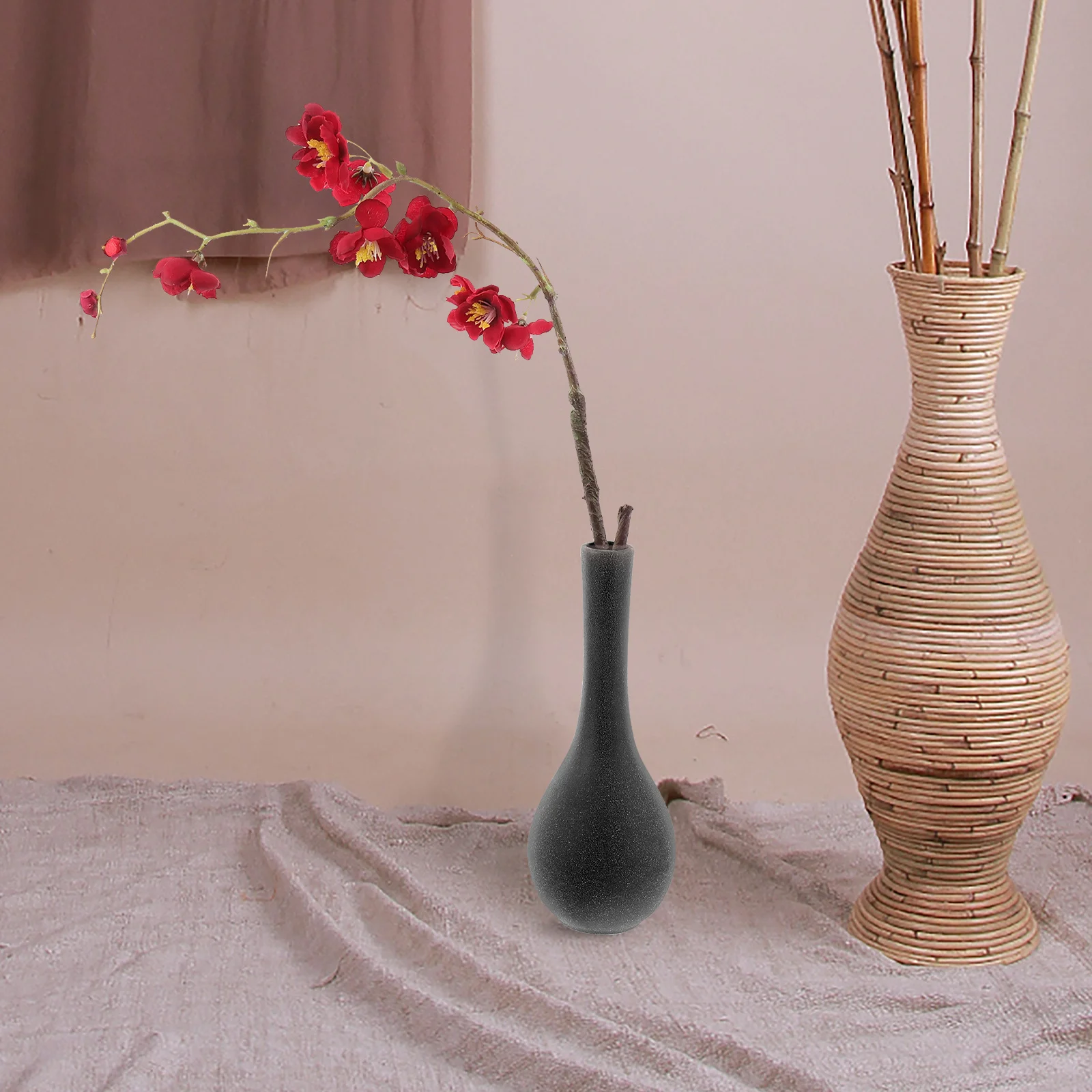 

1Pcs Ceramic Vase Narrow Opening Flower Arrangement Pot for Home Office Decor Simple Style Modern Art Vase Ornament Black