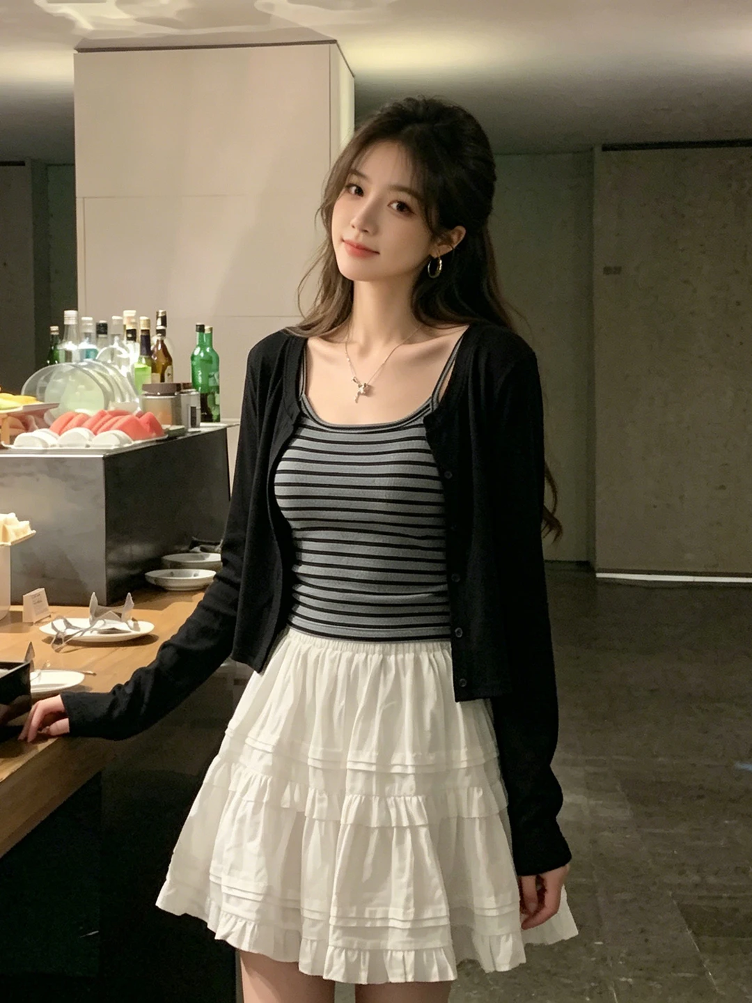 

Striped Long Sleeve Vest Top Women's Slim Fit Fashion Set with Small Strap T-Shirt Spring Autumn Black Open Cardigan Two Piec...