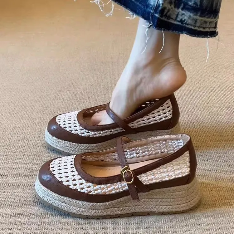 

Женские сандалии Мэри Джейн на толстой подошве с мягкой подошвой и танкеткой. Женская обувь с неглубоким носком. Повседневные уличные сандалии. Мода.