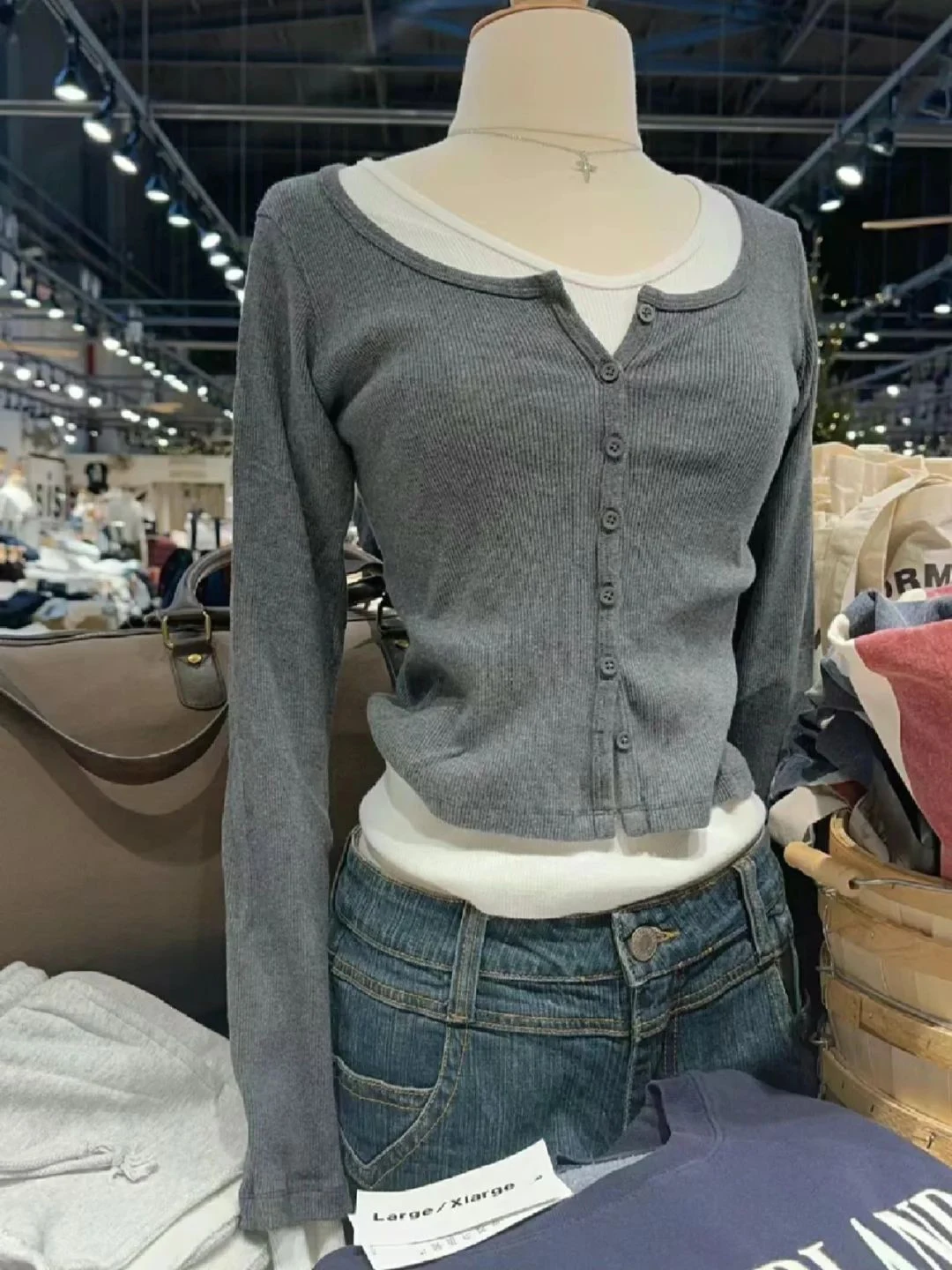 Solid Ribbed Long Sleeve T-shirt Woman Autumn Round Neck Single Breasted Cotton Slim Crop Top Vintage Streetwear Cropped Tee Y2k