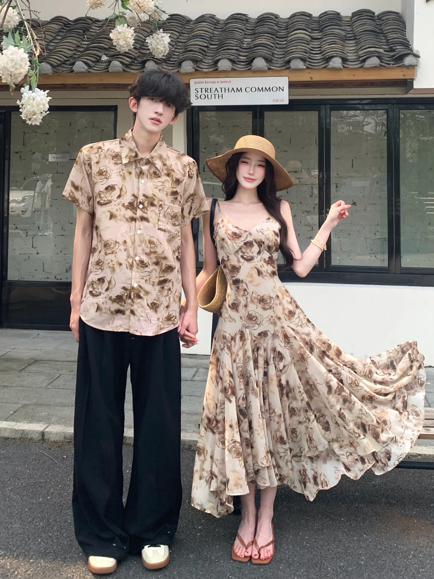 

Dyeing Floral Short Sleeve Shirt Dress Couple's Summer Vacation Style High End Feeling One Long Dress Trendy Men's Fashion