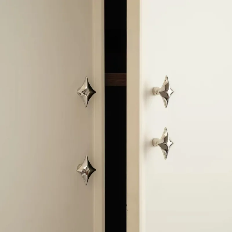 Modern minimalist four-pointed star handle, Nordic light luxury cabinet, wardrobe, drawer, creative geometric zinc alloy surface