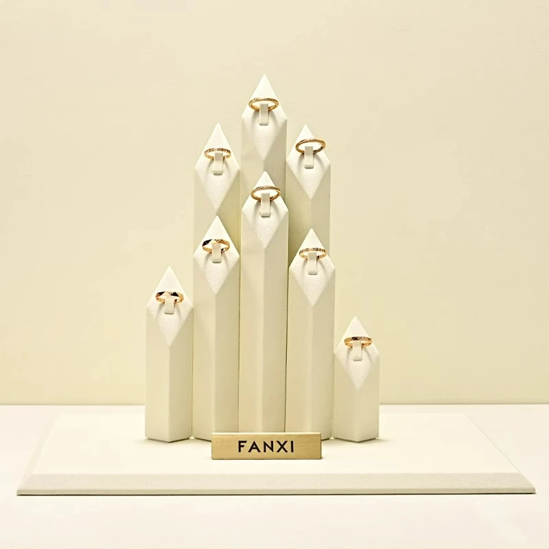 

Стойка для ювелирных изделий, высококачественная стойка для колец из ультраволокна, реквизит для демонстрации ювелирных изделий