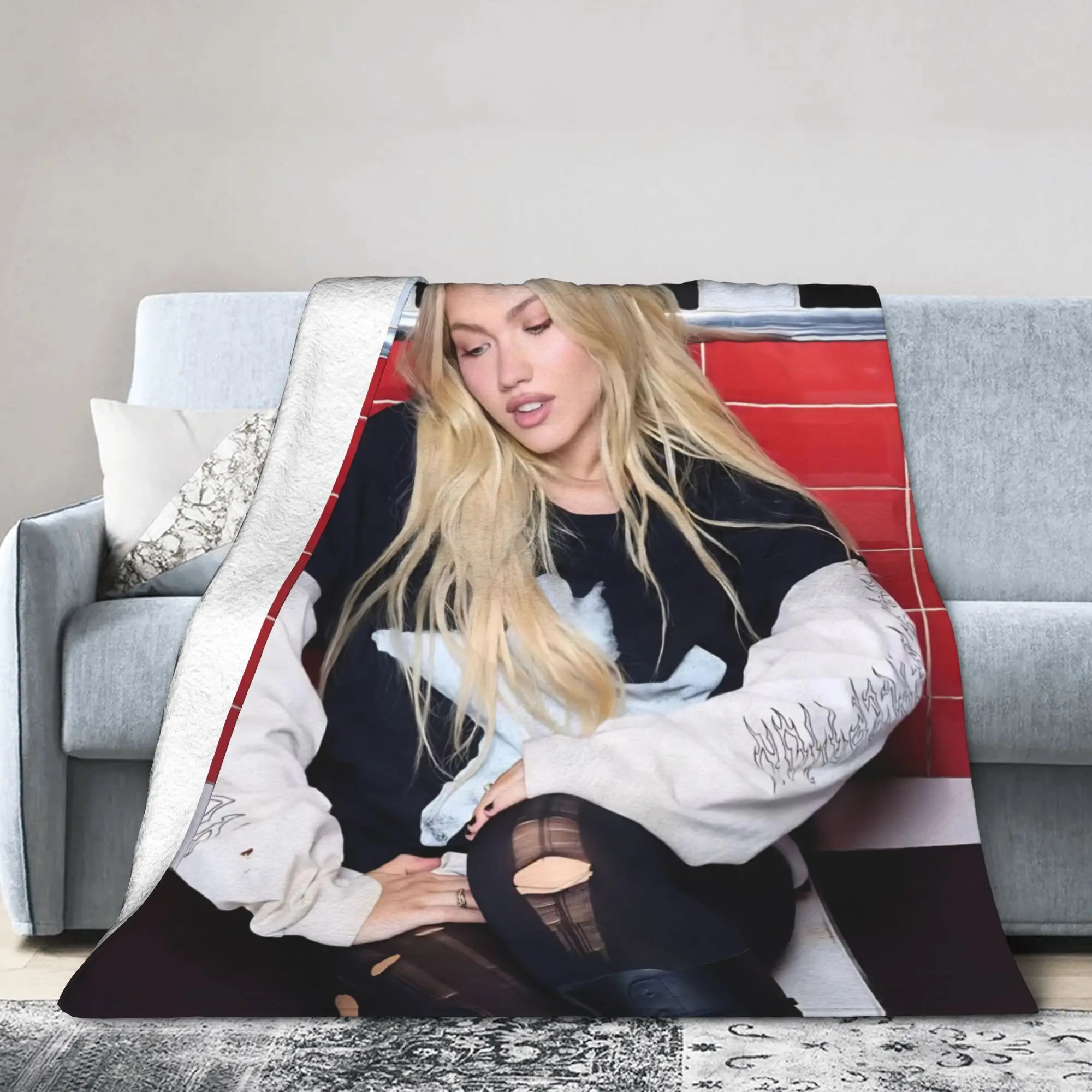 Bad Taste Freyas Singer Skyes  Blanket Flannel Textile Decor  Portable Super Warm Throw Blankets for Bed Office Rug Piece