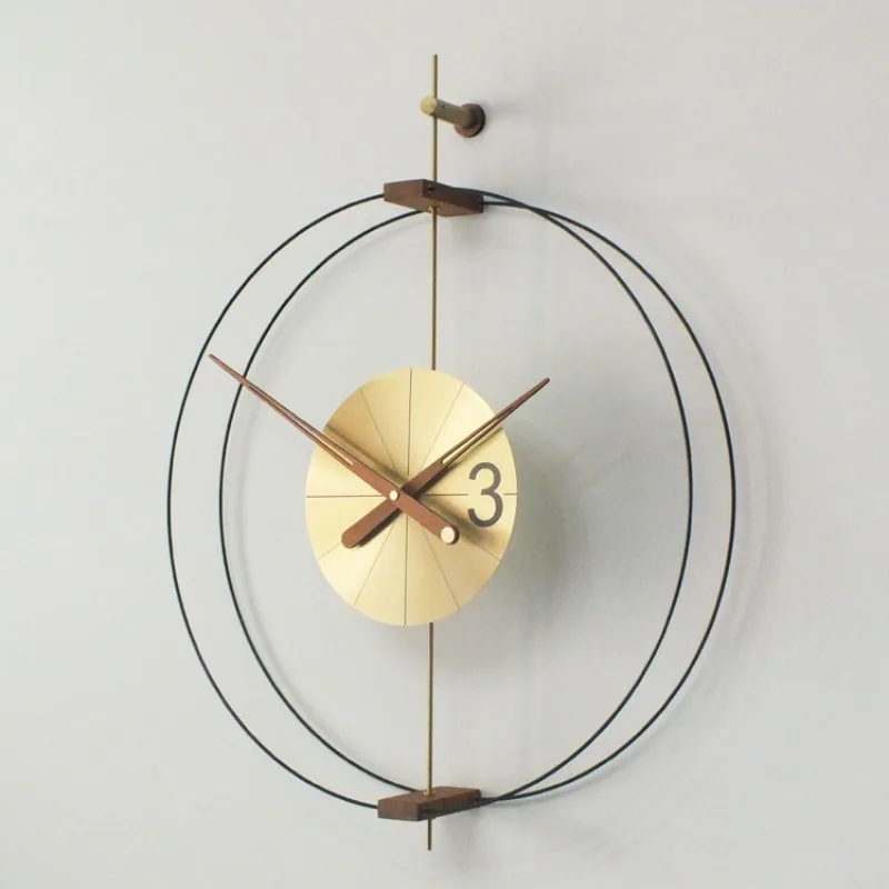 Aesthetic Metal Wall Clocks Round Luxury Minimalist Silent Clocks Wall Unique Stylish Clock Modern Watches Home Decoration