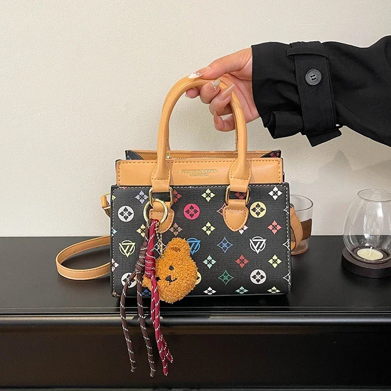 

Best Seller High-End Leather Crossbody Handbag For Women With Large Capacity Solid Color And Elegant Design