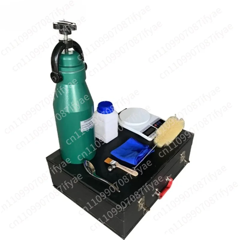 Electronic soil moisture content tester for rapid measurement of laboratory working water and air