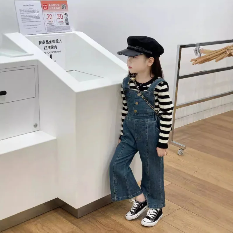 

Children's Clothing Autumn New Girls Striped Knitted Cardigan Fashionable Retro Denim Strap Pants Set