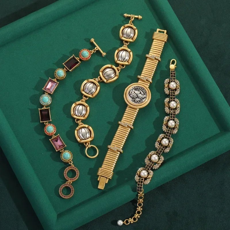 Luxury Vintage Pearl Bracelets with Black Rhinestones for Women