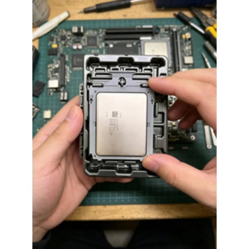 Data Center Hardware Low Power Consumption Server Processor 7313 7343 7413 7443 7453 7513 7543 7643 7713P 7T83