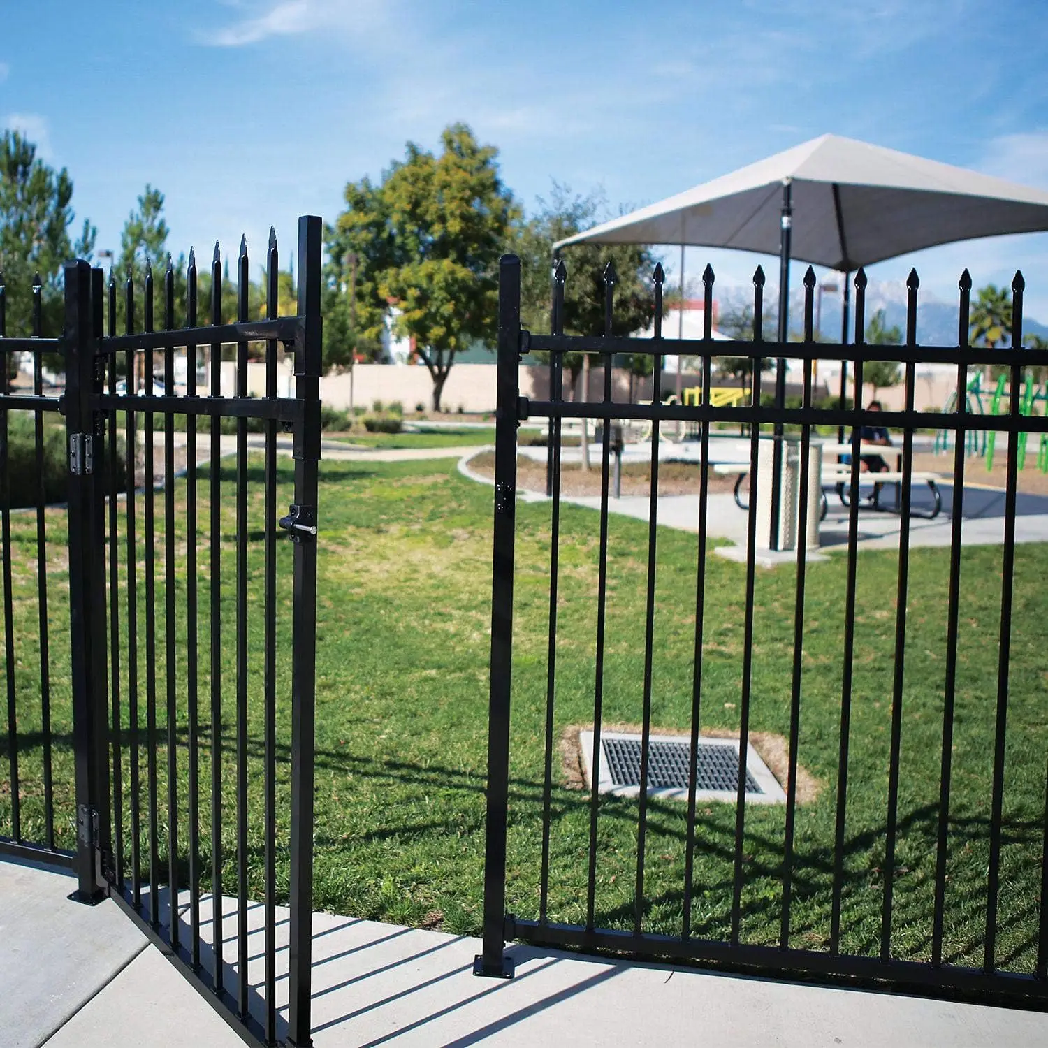Black Steel Anti-Rust Fence Gate - Sharp End Pickets - 4ft W x 5ft H - Easy Installation Kit, for Residential, Outdoor, Yard
