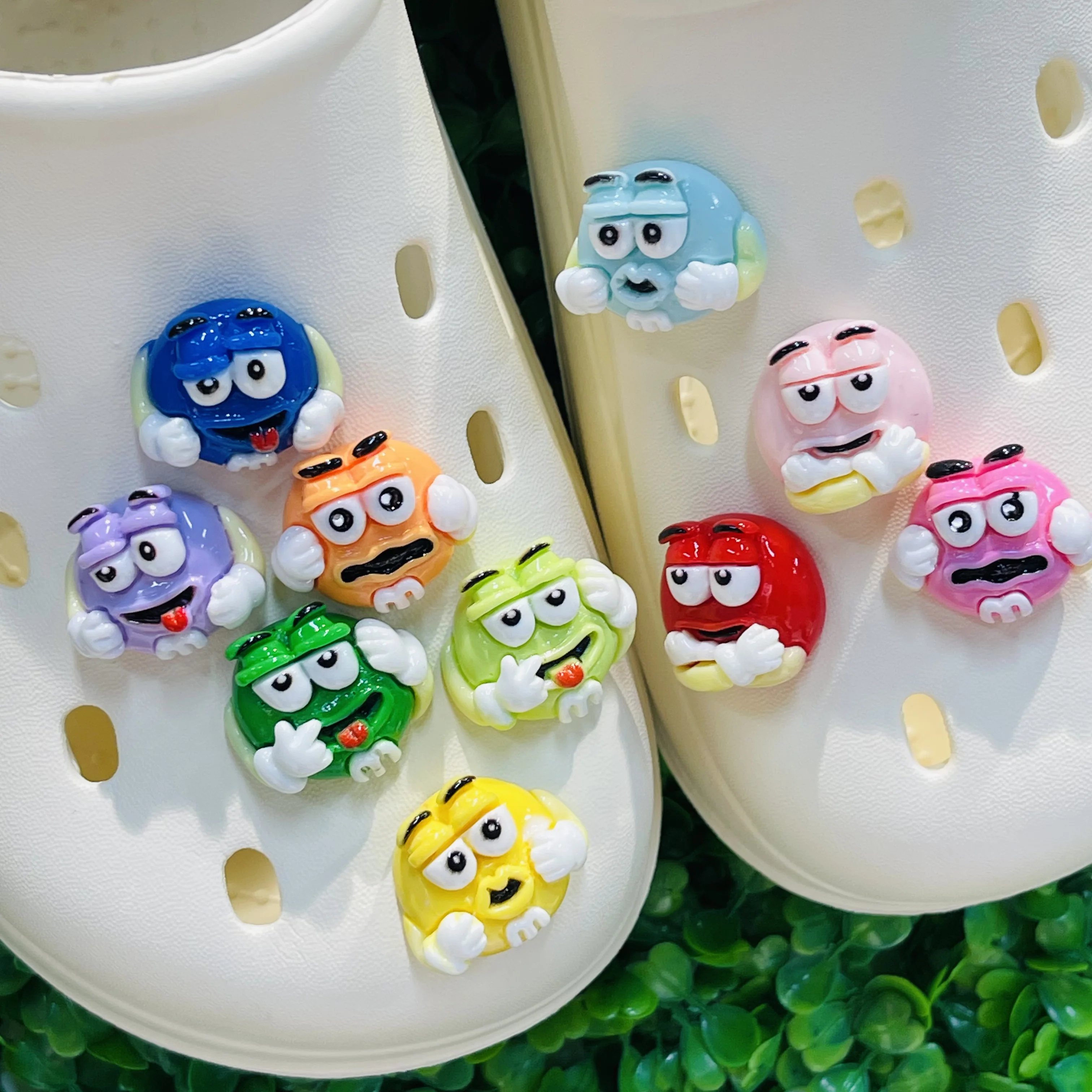 1-10Pcs Cartoon Food Colorful Chocolate Resin Shoe Charms For Clogs Pins Children Adorable Decorations Kids Party Xmas Gifts