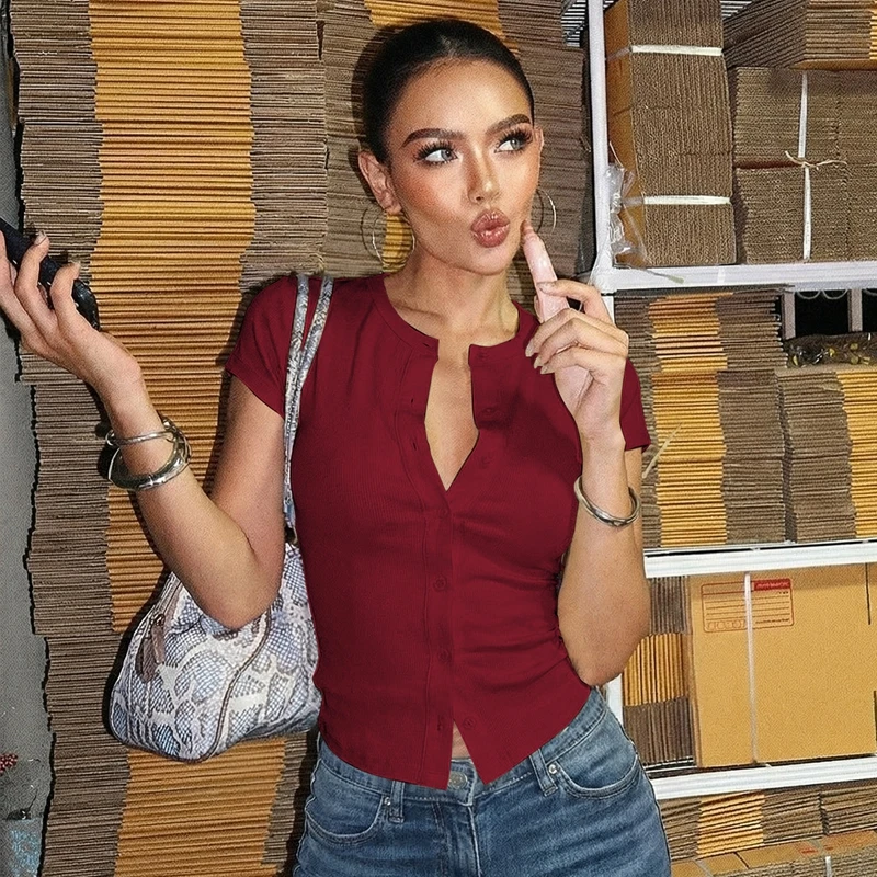 Hugcitar Fashion Solid O Neck Short Sleeve Buttons Sexy Slim Crop T-Shirt Top Summer Casual Women Clothes Streetwear Party
