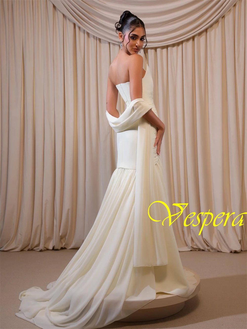

Customized Classic Chiffon Evening Dress Exquisite Strapless Sleeveless Celebrity Gowns Fashion Court Train Vestido De Festa
