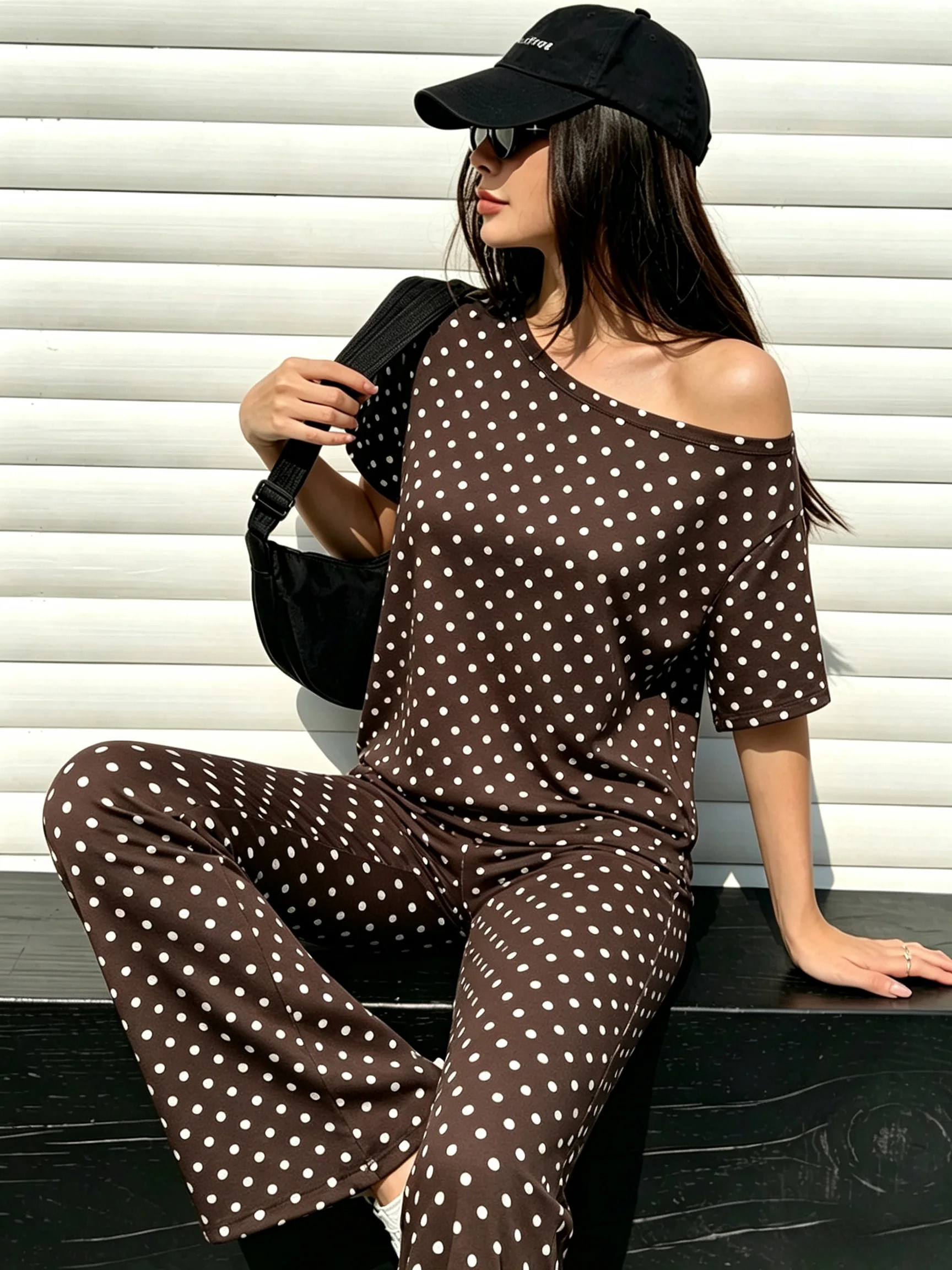 2-teiliges Damen-Set mit Polka Dots, Y2K Off-Shoulder-Top, hochtaillierte Schlaghose, dehnbares Freizeit-Lounge-Outfit für Frauen – Detail 2