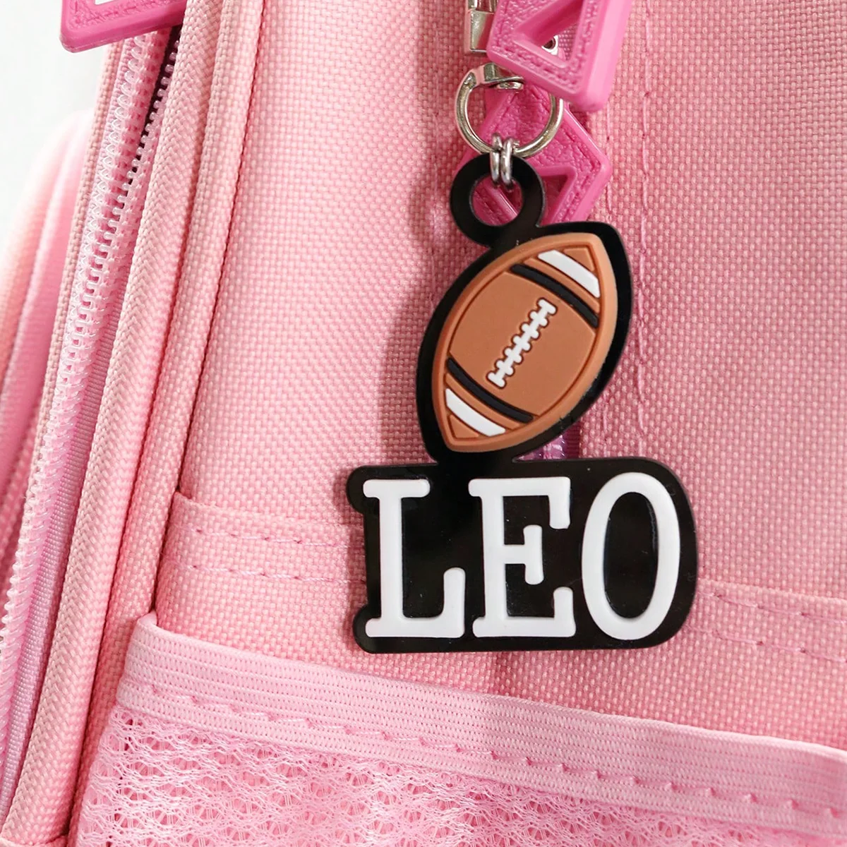 Personalisierter Schlüsselanhänger mit individuellem Namen und Mehrsport-Motiv, 3D-gedruckt aus Kunststoff, als Taschenanhänger, für Jubiläen, personalisierter Schlüsselanhänger – Detail 2