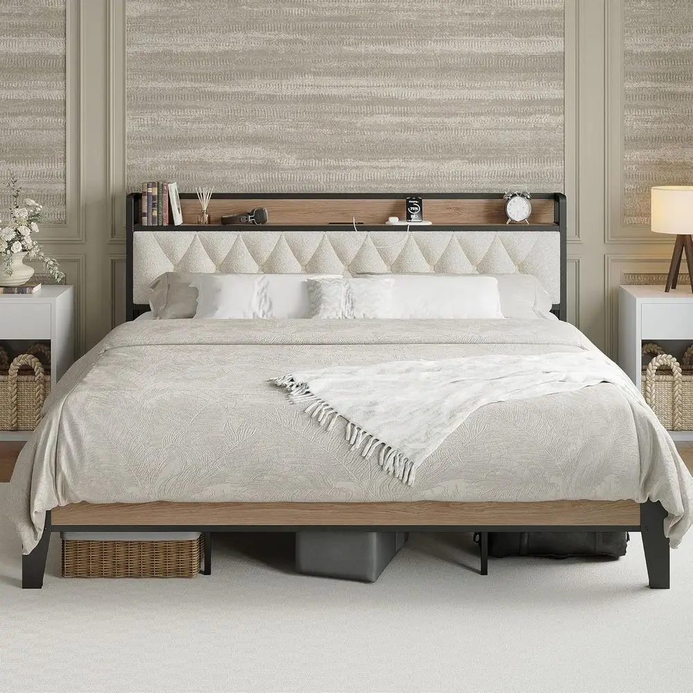 Cama King Size con tablero y estación de carga, madera y color crema
