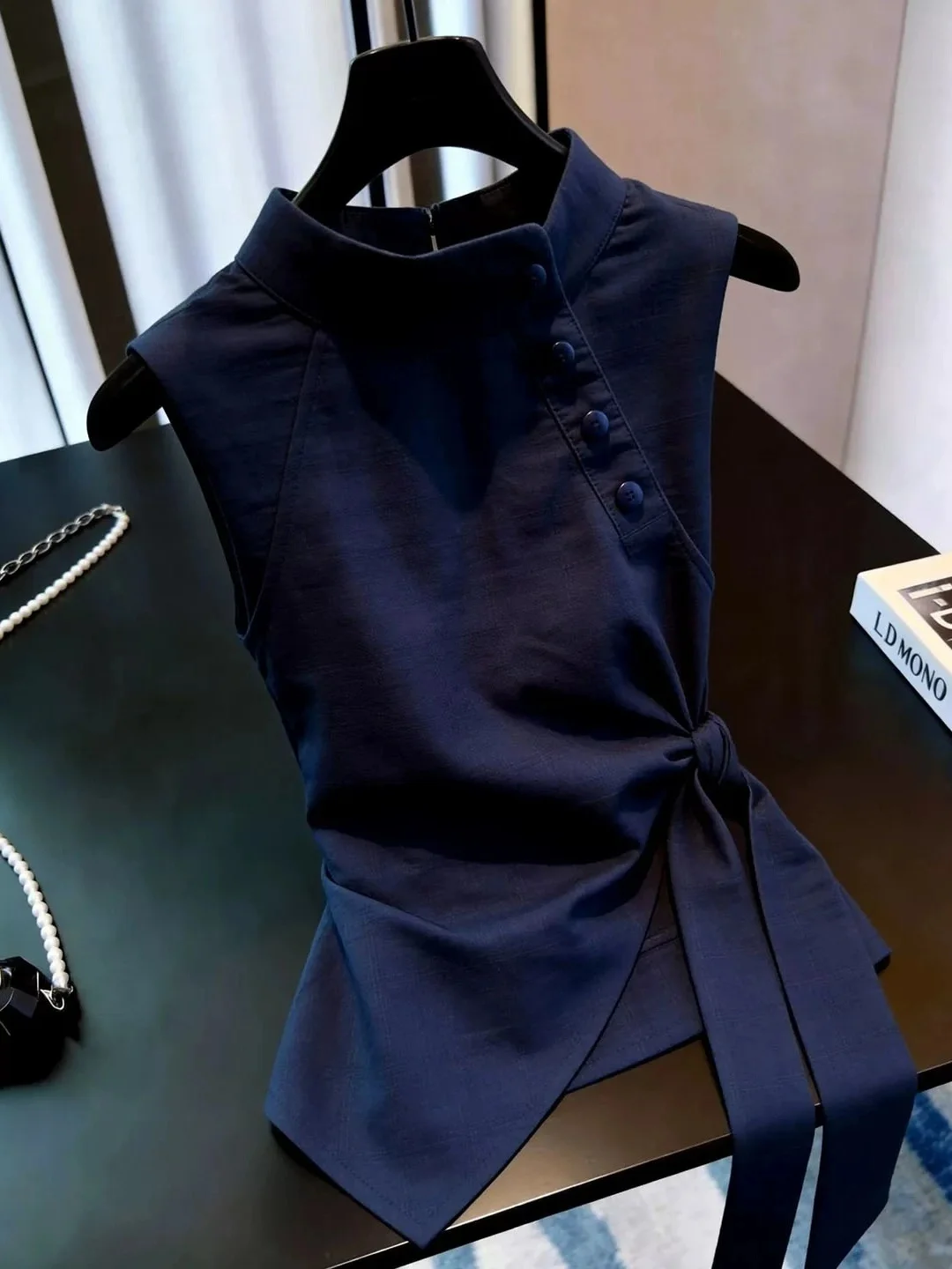 

Summer 2026 Women's Commuter Style Pure Color Sleeveless Vest Belt Design Trendy Korean Version Versatile Color Top